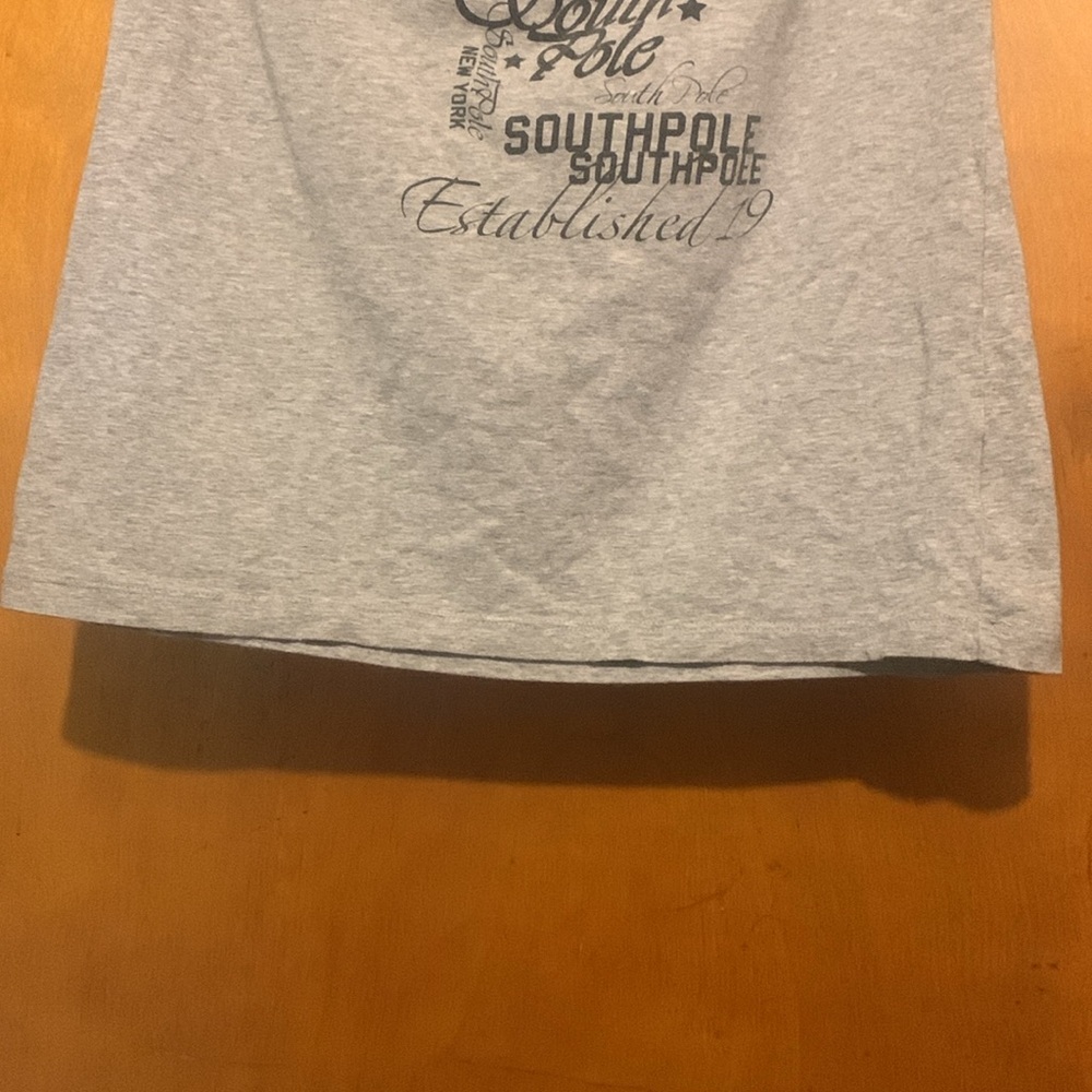 Tee - Picture 4 of 6